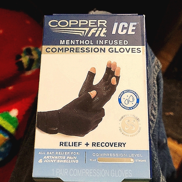 Copper ice menthol infused fit/work  gloves - Picture 1 of 2